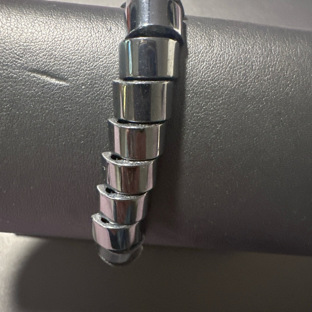VINTAGE HEMATITE STRETCH 7” STRETCH MAGNETIC BRACELET